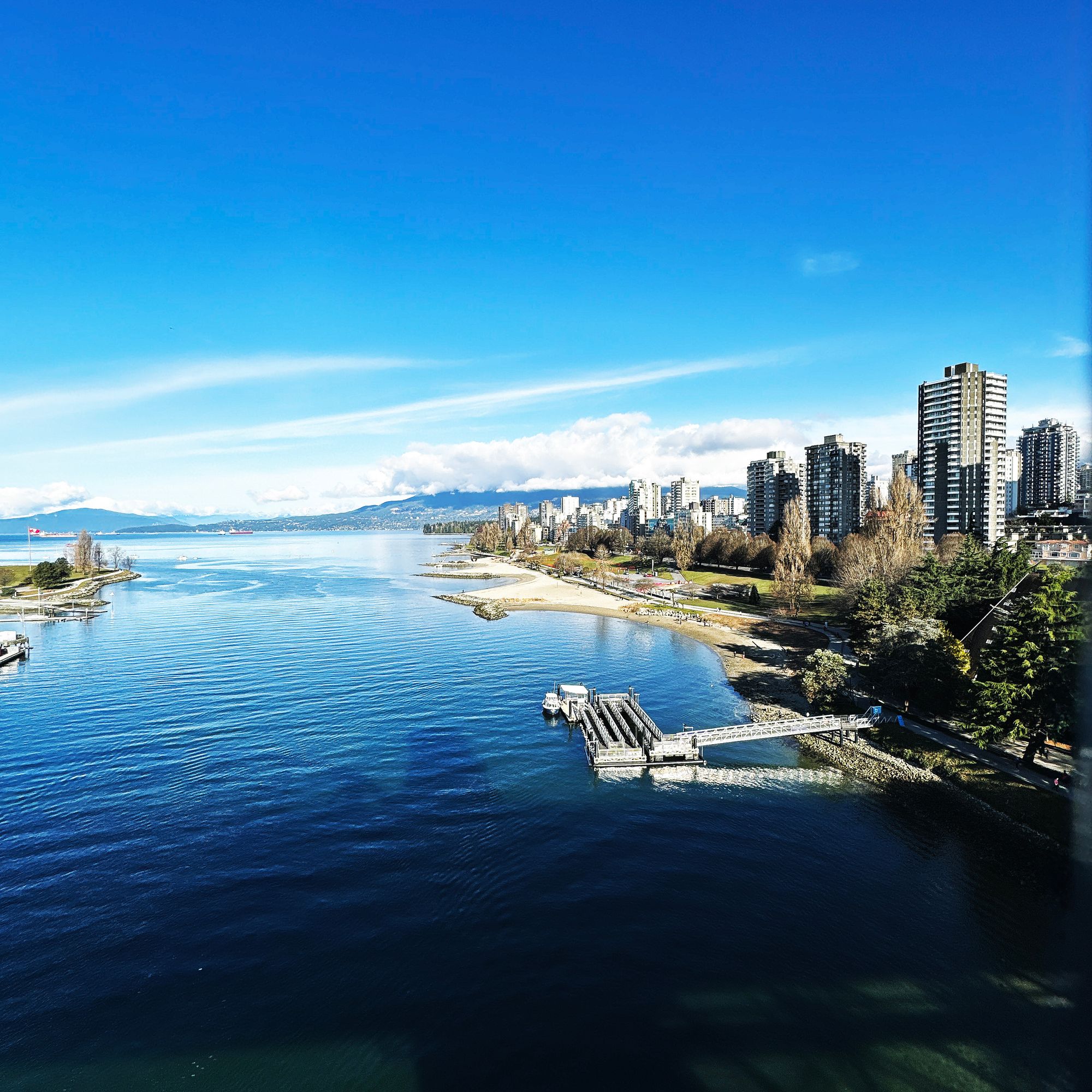 Entrance to False Creek and English bay, with the West End on the left as well as a dock for the aquabus.